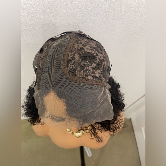 10” Wavy Bob Wig Human Hair, 200% Density Side Part, Glueless Lace Front (6”x4”) - Picture 11 of 15